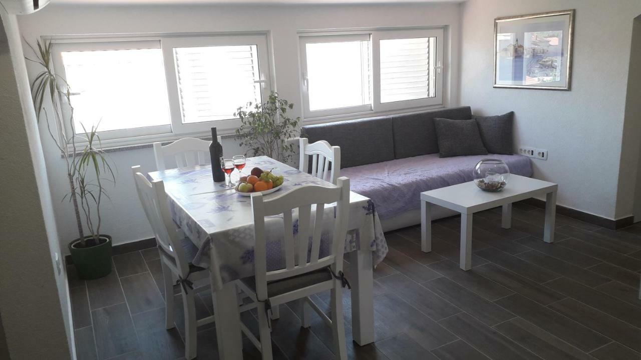 Apartmani Zilic Dugi Rat Exteriér fotografie