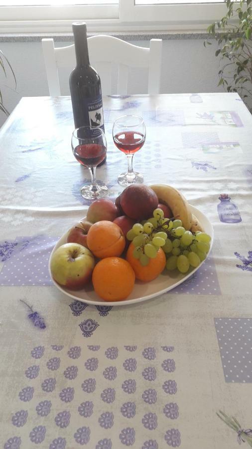 Apartmani Zilic Dugi Rat Exteriér fotografie